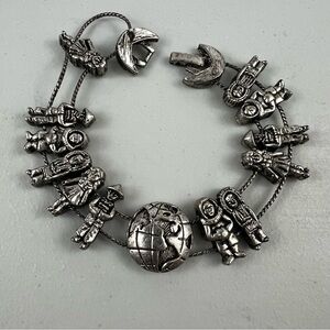 Vintage People of the World Silver Tone Sliding Charm Bracelet